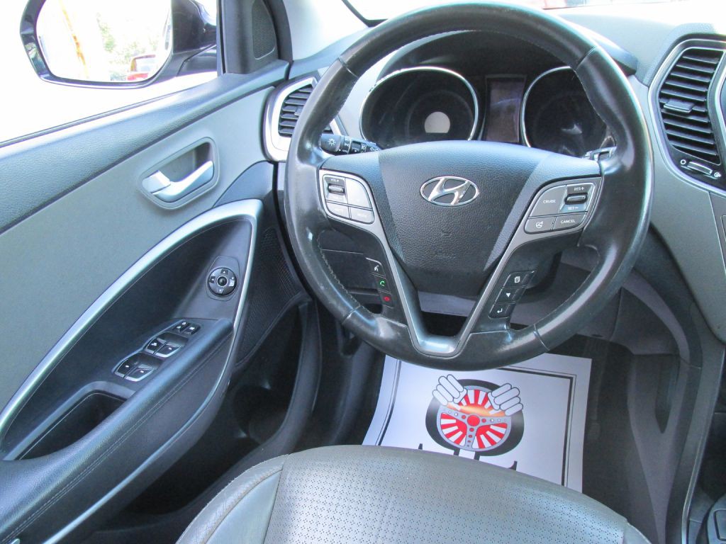 2014 Hyundai Santa Fe Image 13