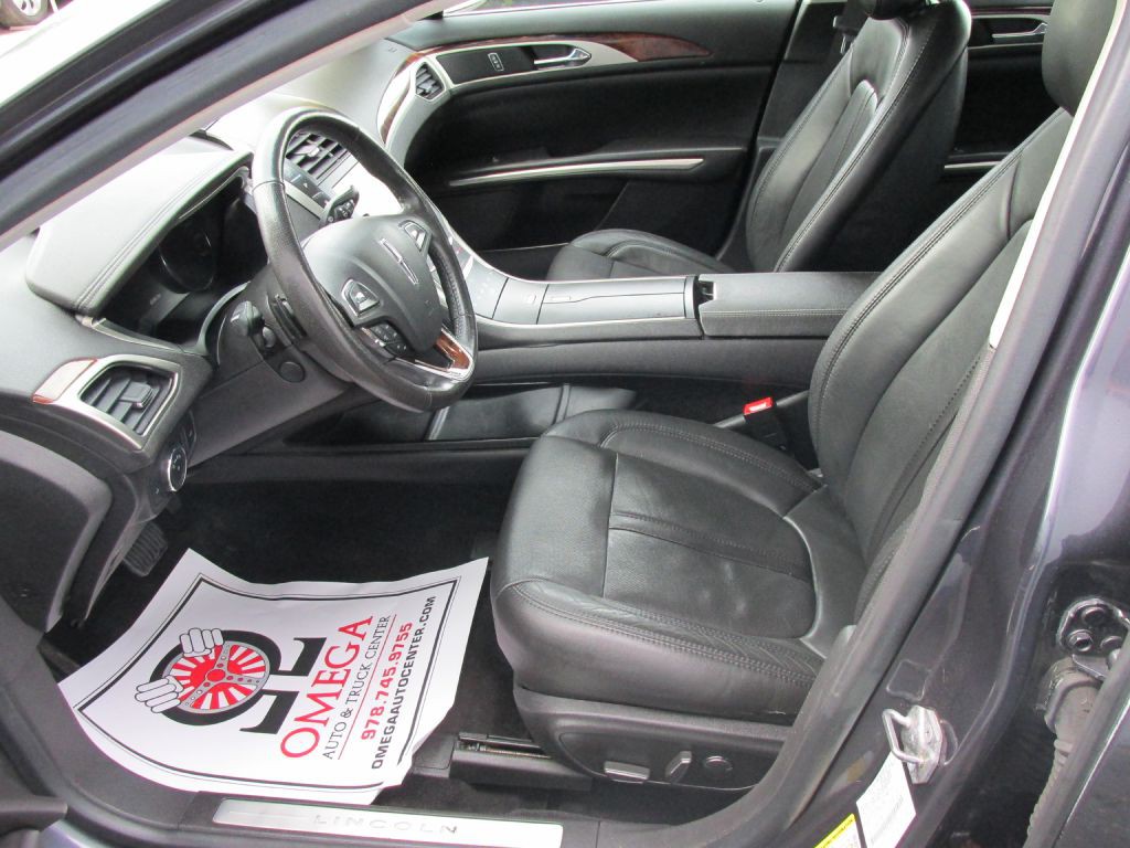 2014 Lincoln MKZ Image 10