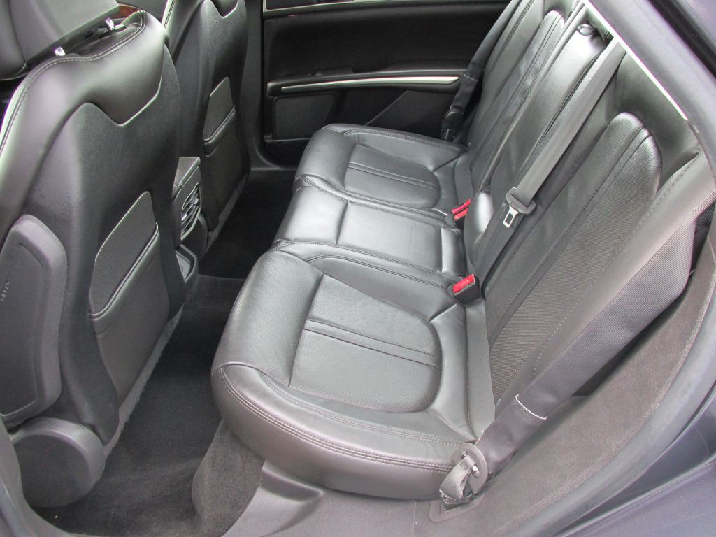 2014 Lincoln MKZ Image 11
