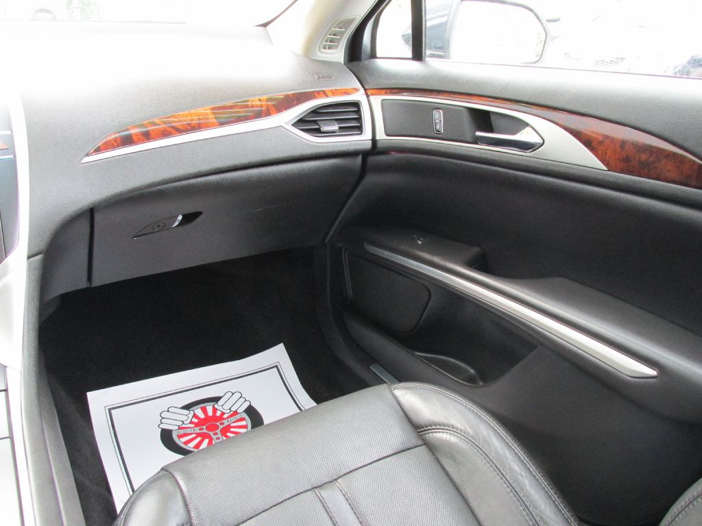 2014 Lincoln MKZ Image 14