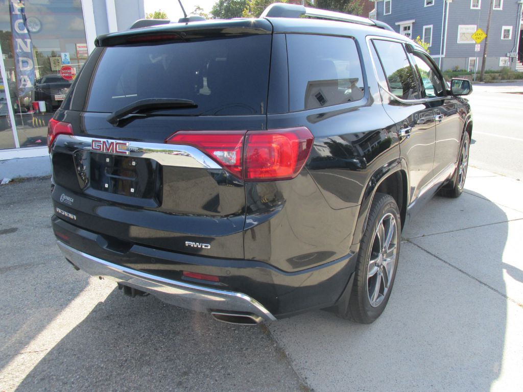 2018 GMC Acadia Image 6