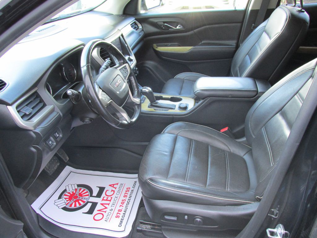 2018 GMC Acadia Image 10