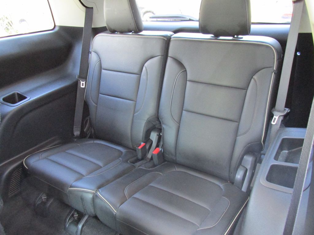 2018 GMC Acadia Image 12