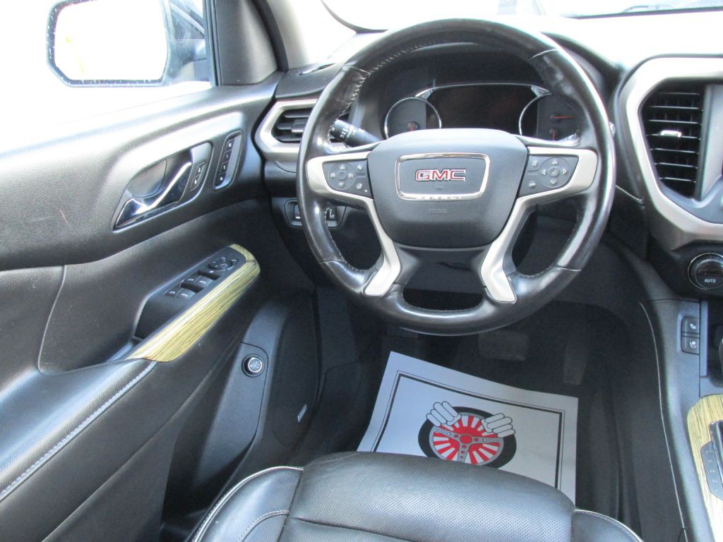 2018 GMC Acadia Image 14