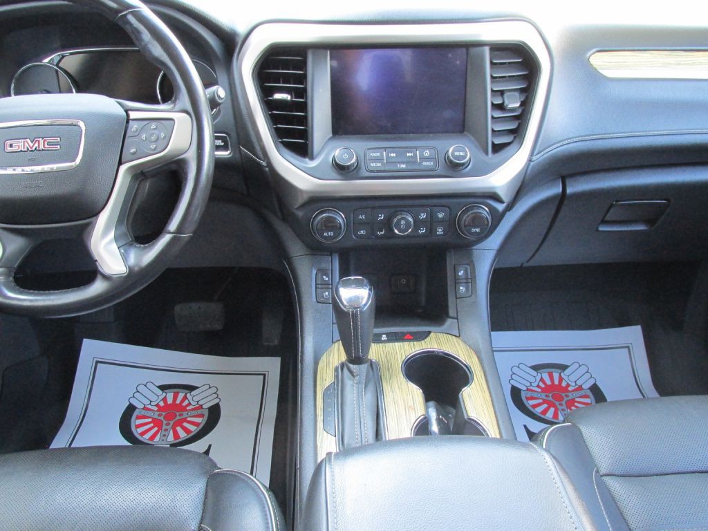 2018 GMC Acadia Image 15