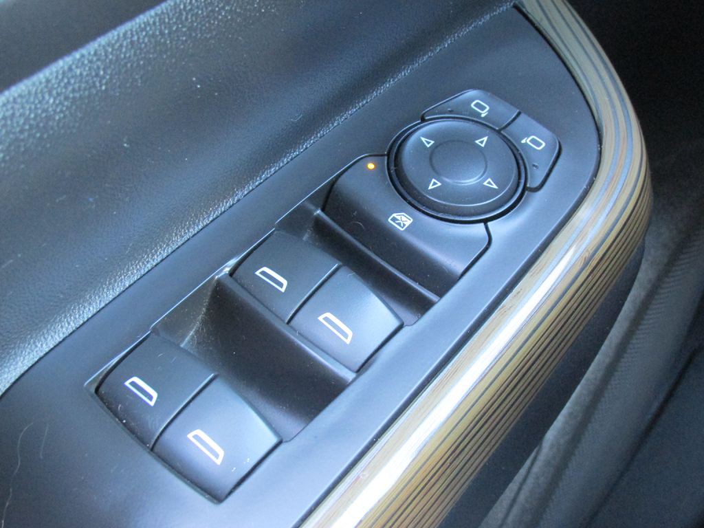 2019 GMC Acadia Image 16