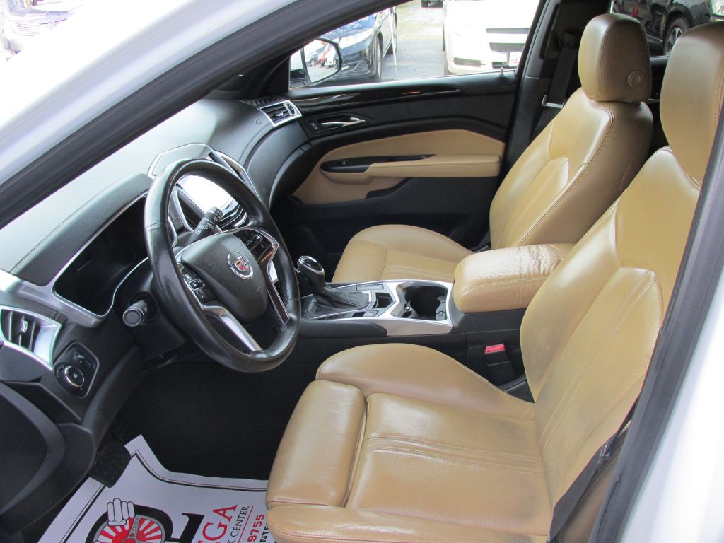 2016 Cadillac SRX Image 10