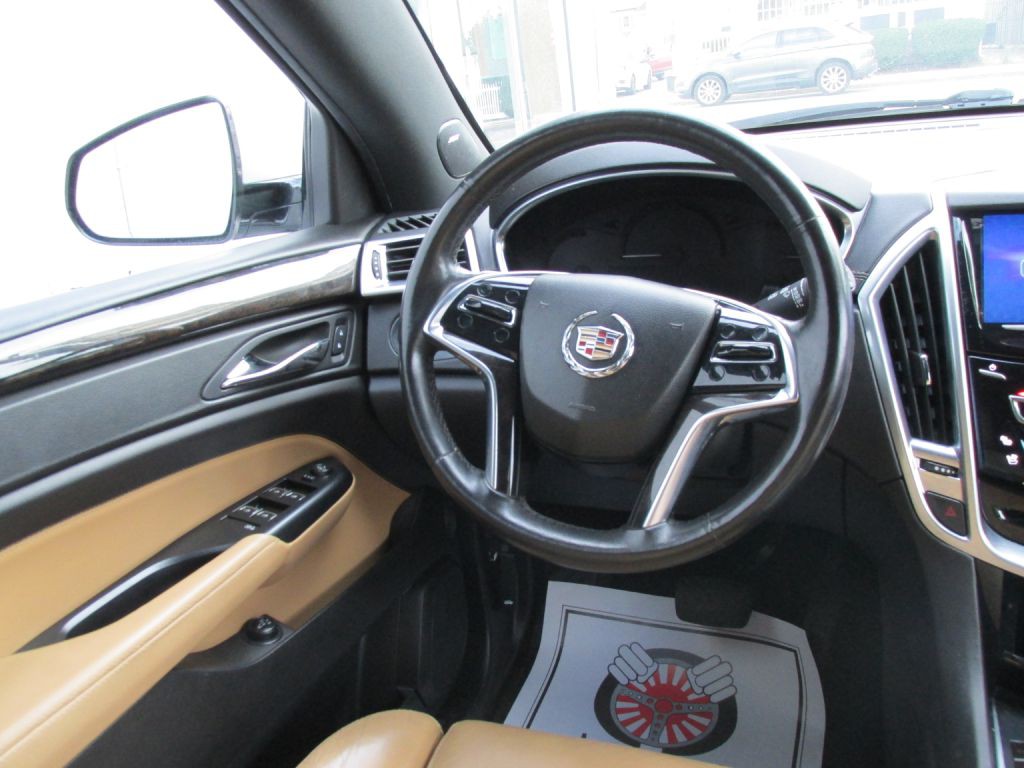 2016 Cadillac SRX Image 12