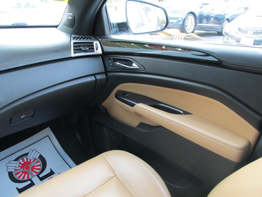 2016 Cadillac SRX Image 14