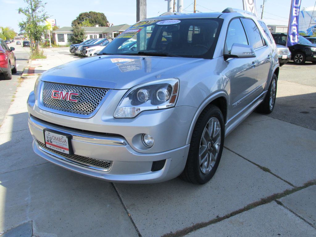 2012 GMC Acadia Image 3