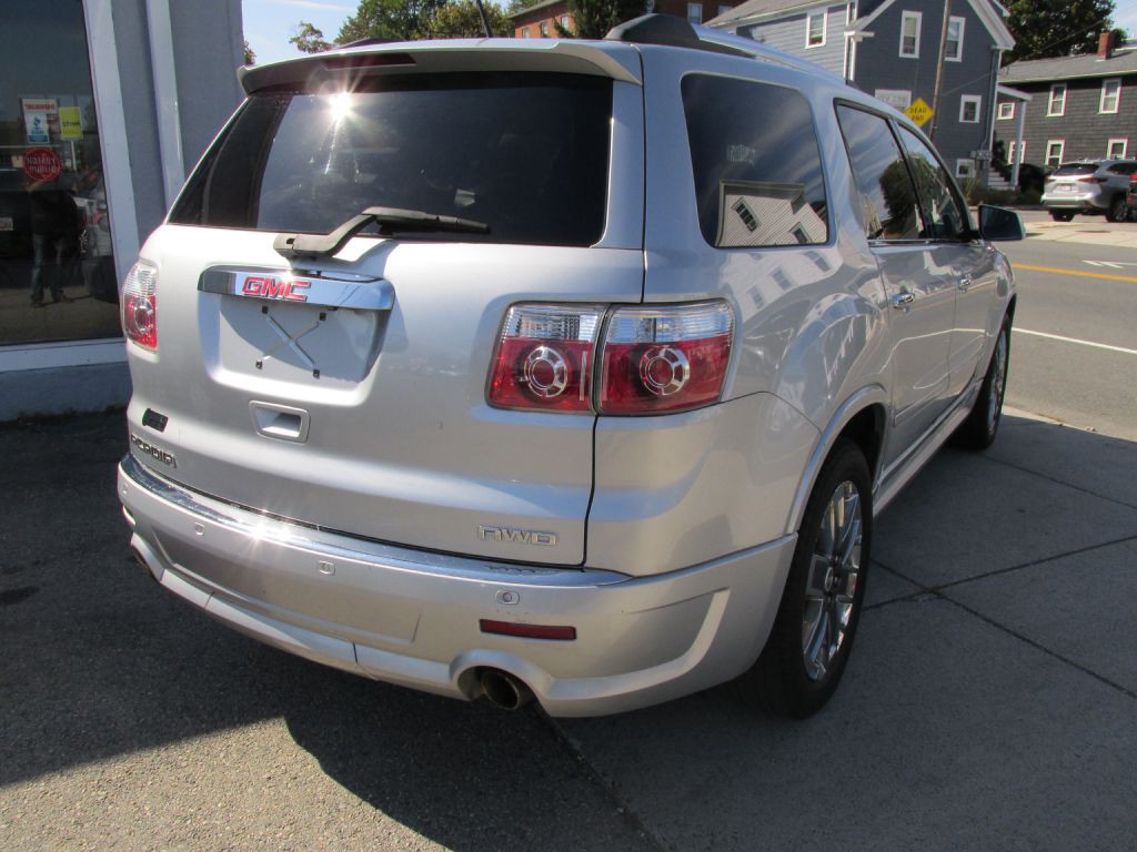 2012 GMC Acadia Image 6