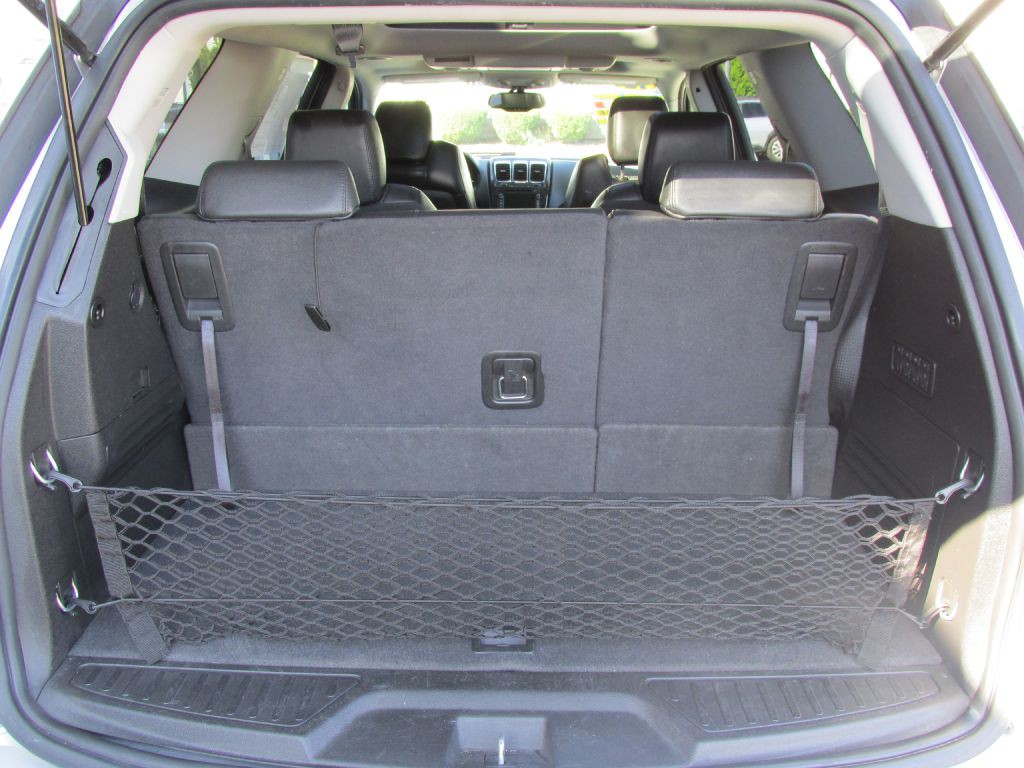 2012 GMC Acadia Image 8