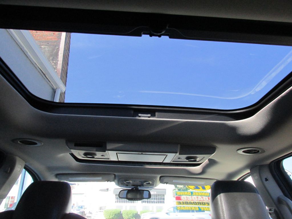 2012 GMC Acadia Image 17