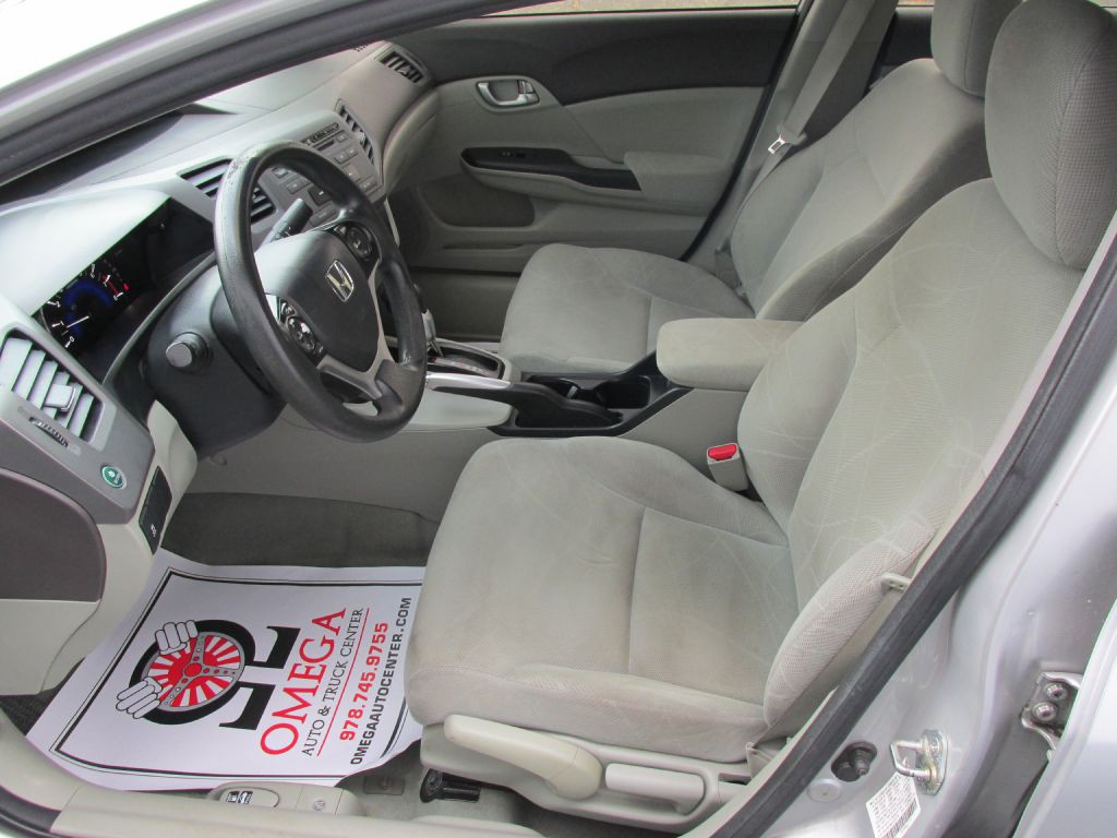 2012 Honda Civic Image 9
