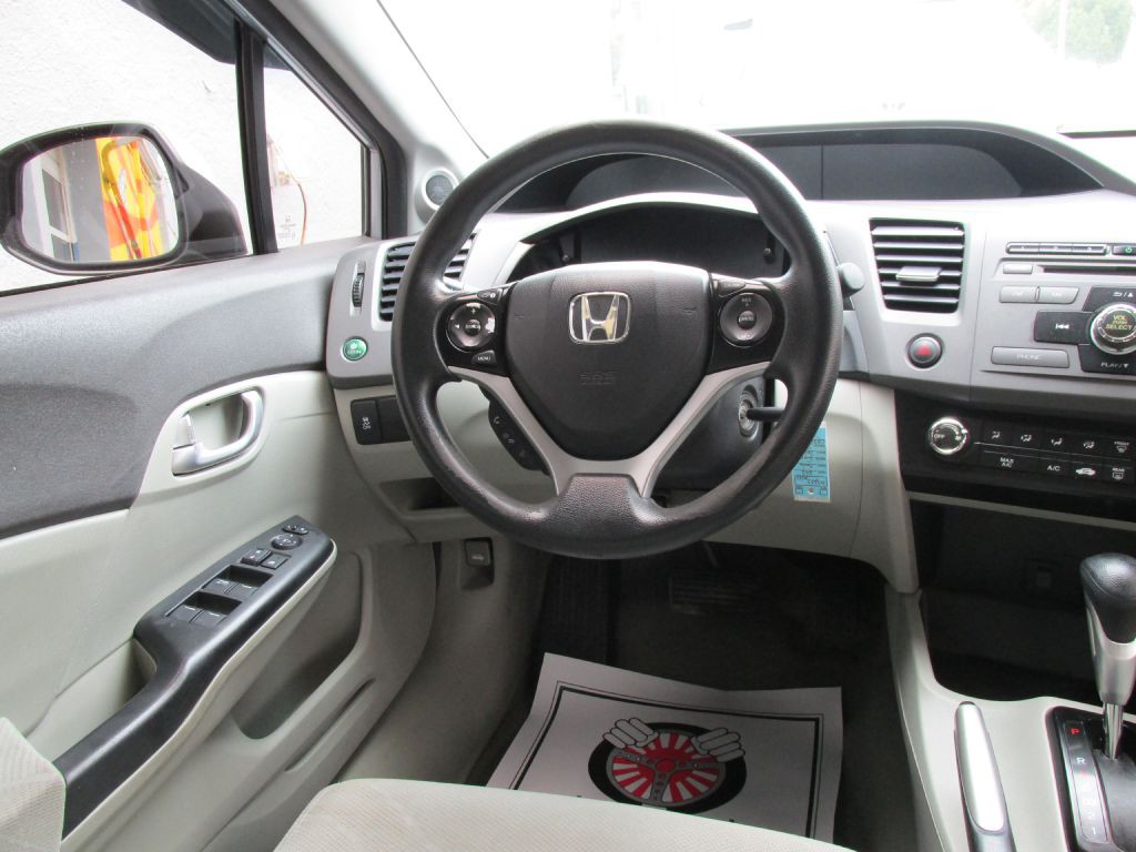 2012 Honda Civic Image 11