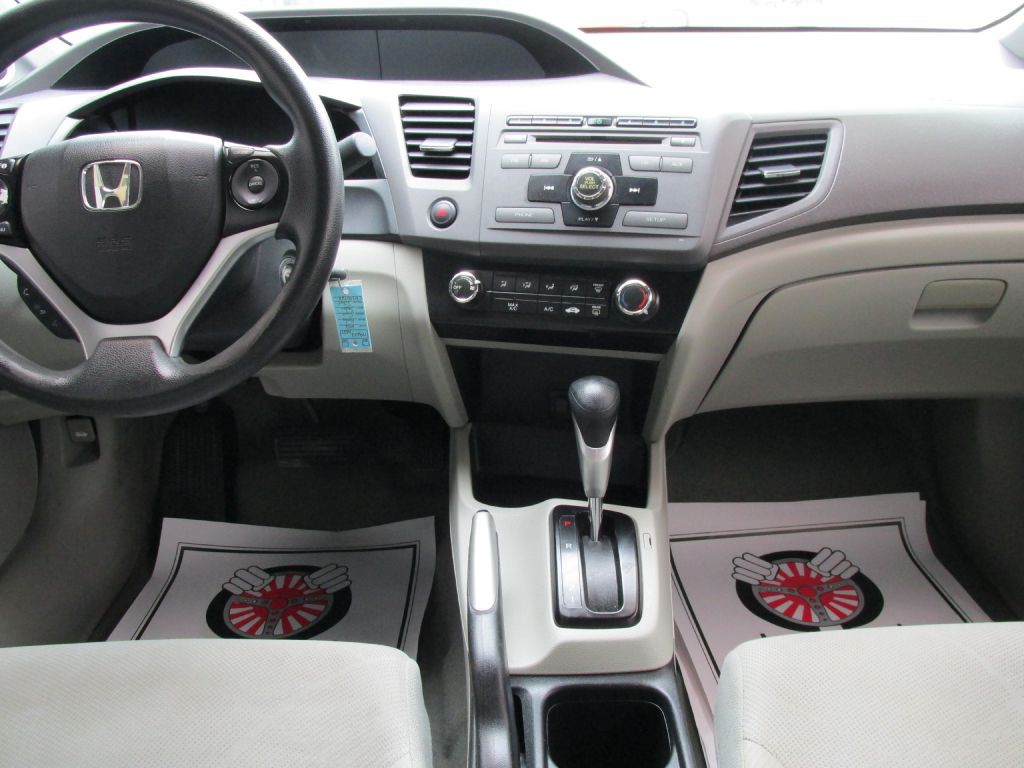 2012 Honda Civic Image 12