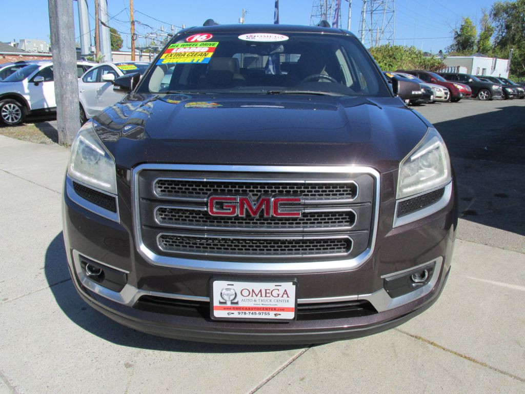 2016 GMC Acadia Image 2