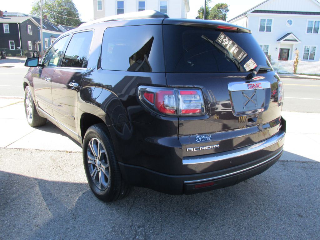 2016 GMC Acadia Image 4
