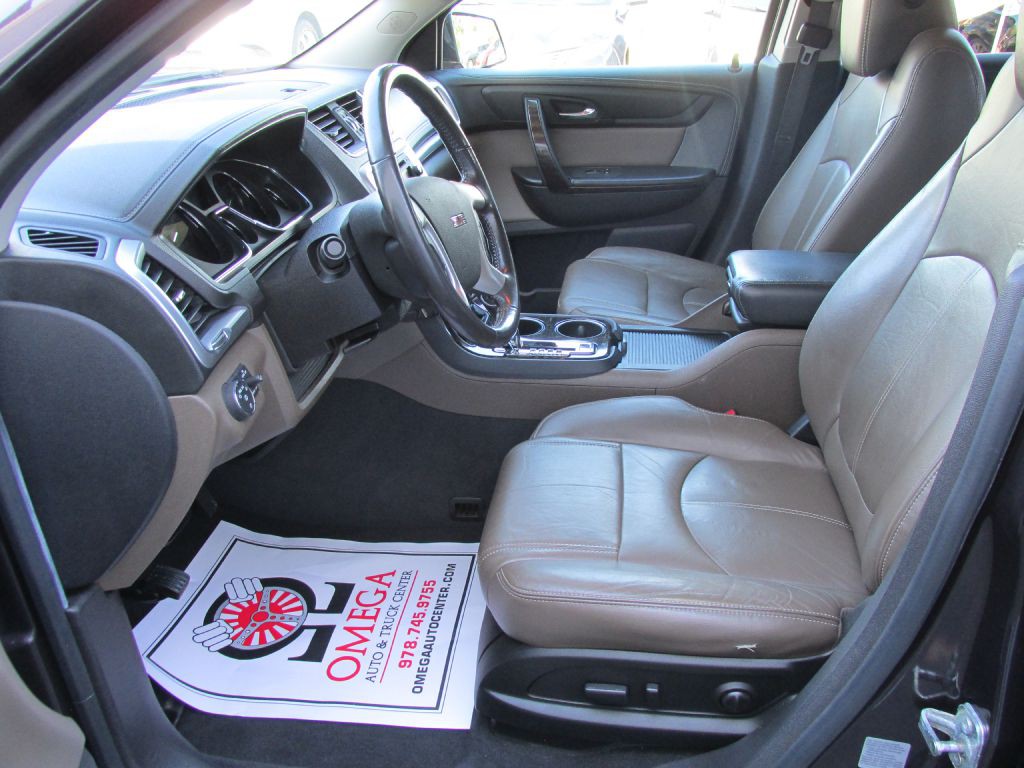 2016 GMC Acadia Image 9