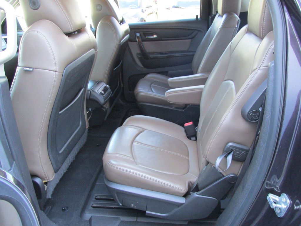 2016 GMC Acadia Image 10