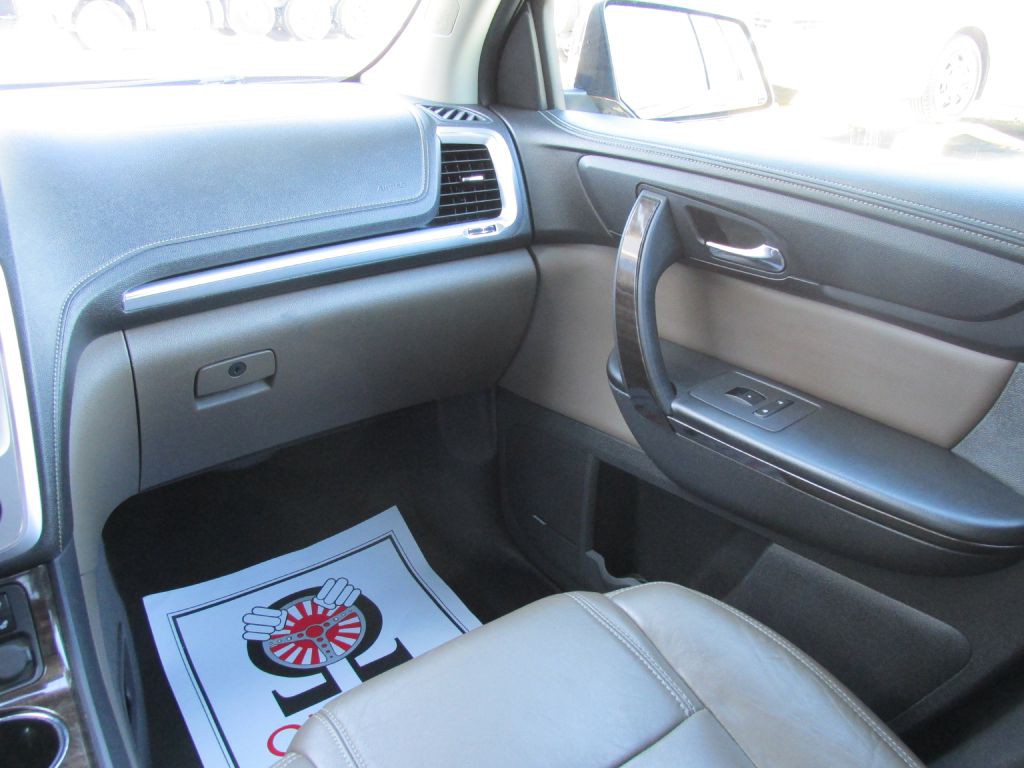 2016 GMC Acadia Image 14