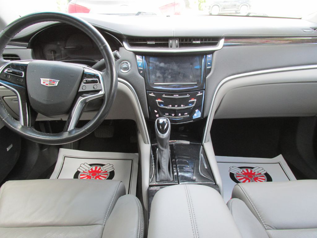 2016 Cadillac XTS Image 13