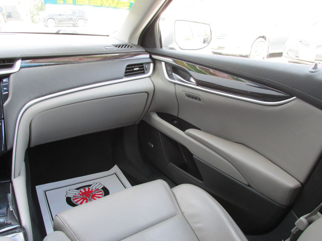 2016 Cadillac XTS Image 14