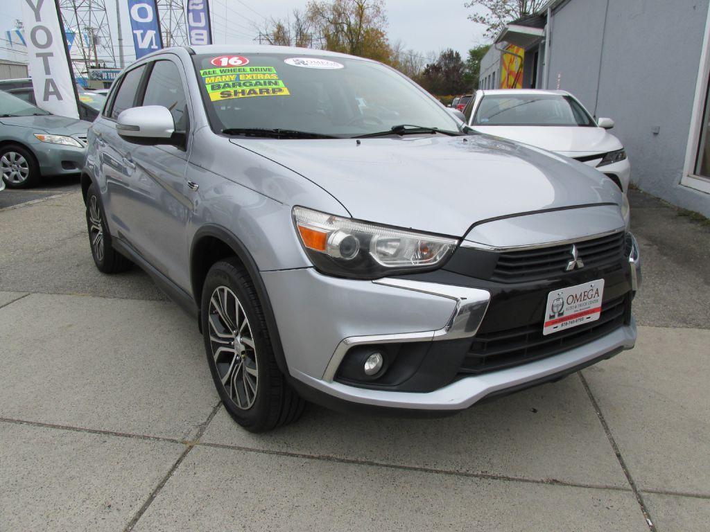2016 Mitsubishi Outlander Image 1