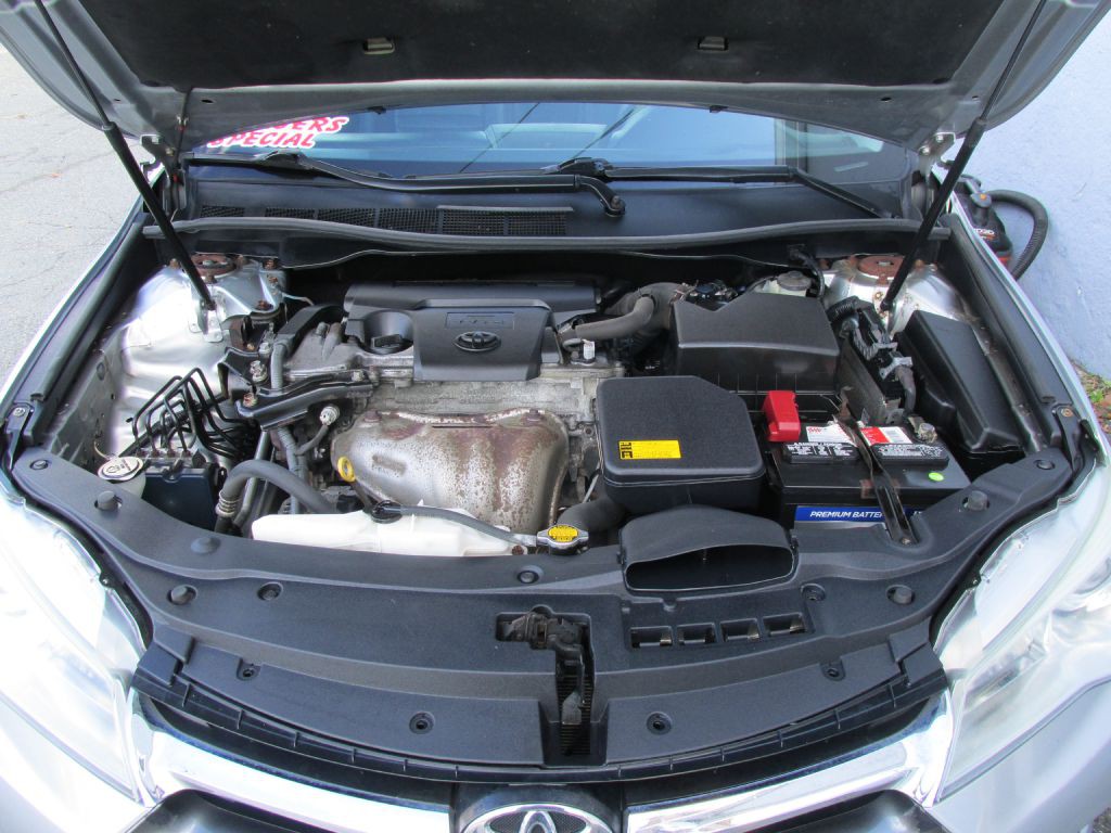 2015 Toyota Camry Image 7