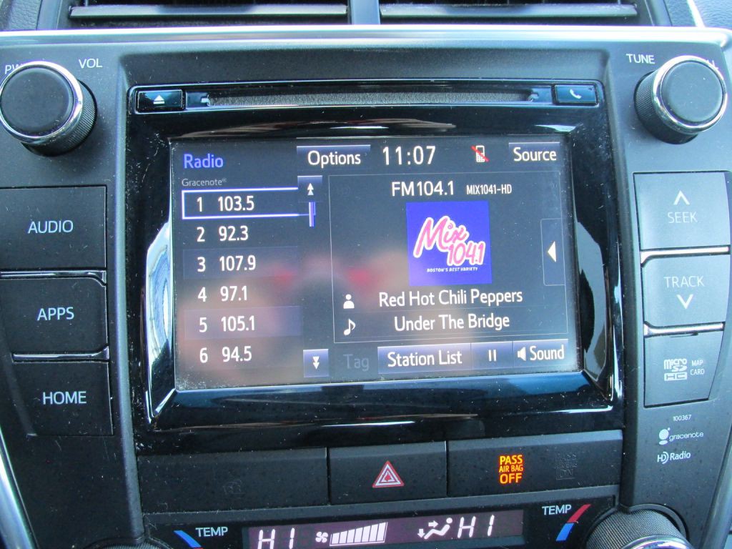 2015 Toyota Camry Image 16