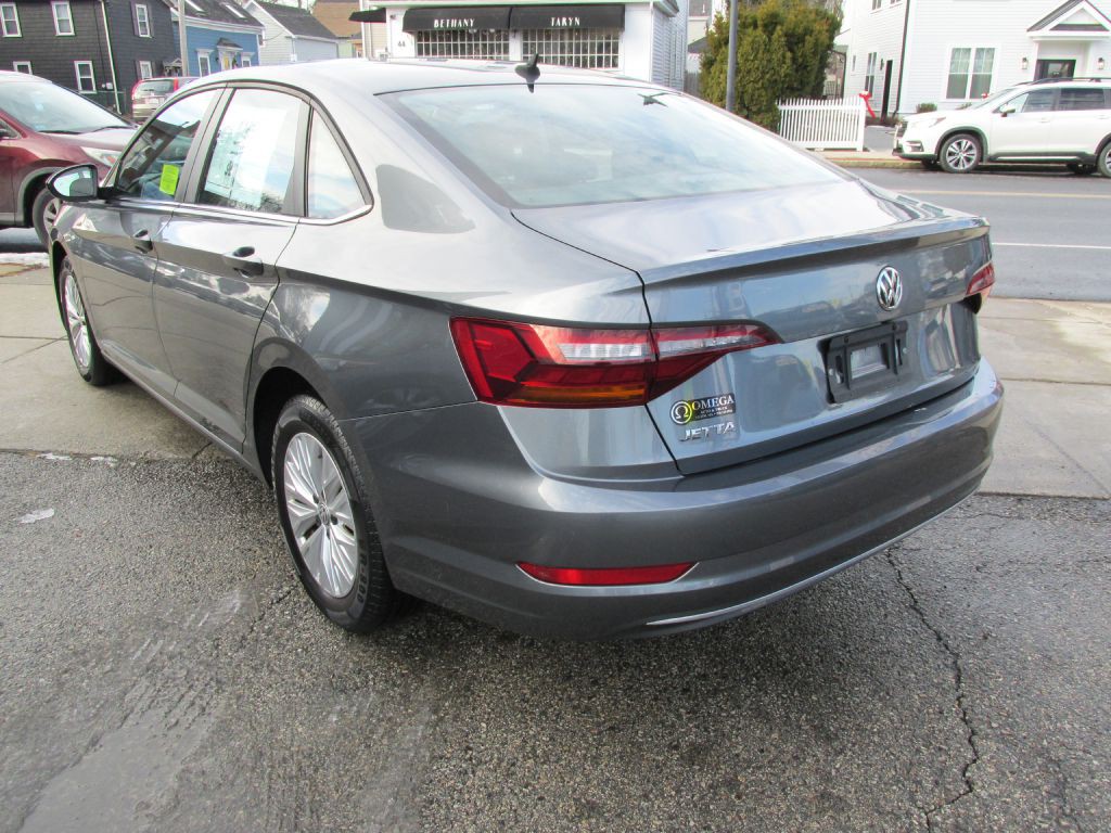 2019 Volkswagen Jetta Image 4