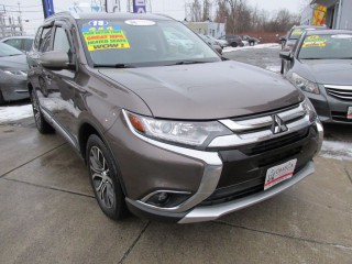 Image for 2018 Mitsubishi Outlander SEL ID: 7109897