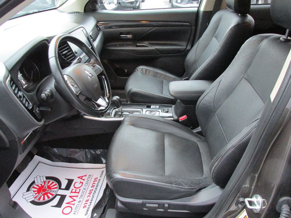 2018 Mitsubishi Outlander Image 10