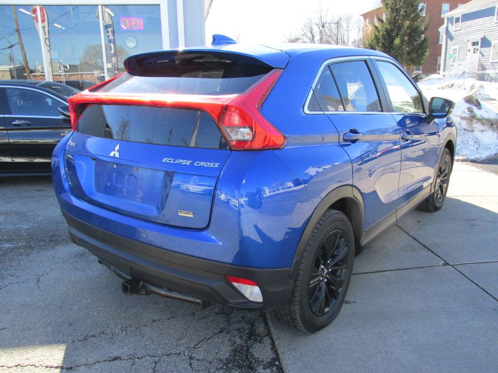 2018 Mitsubishi Eclipse Image 6