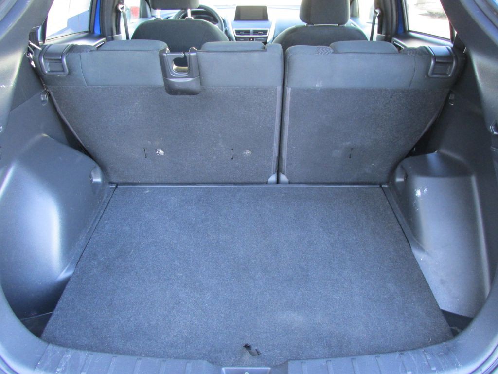 2018 Mitsubishi Eclipse Image 8