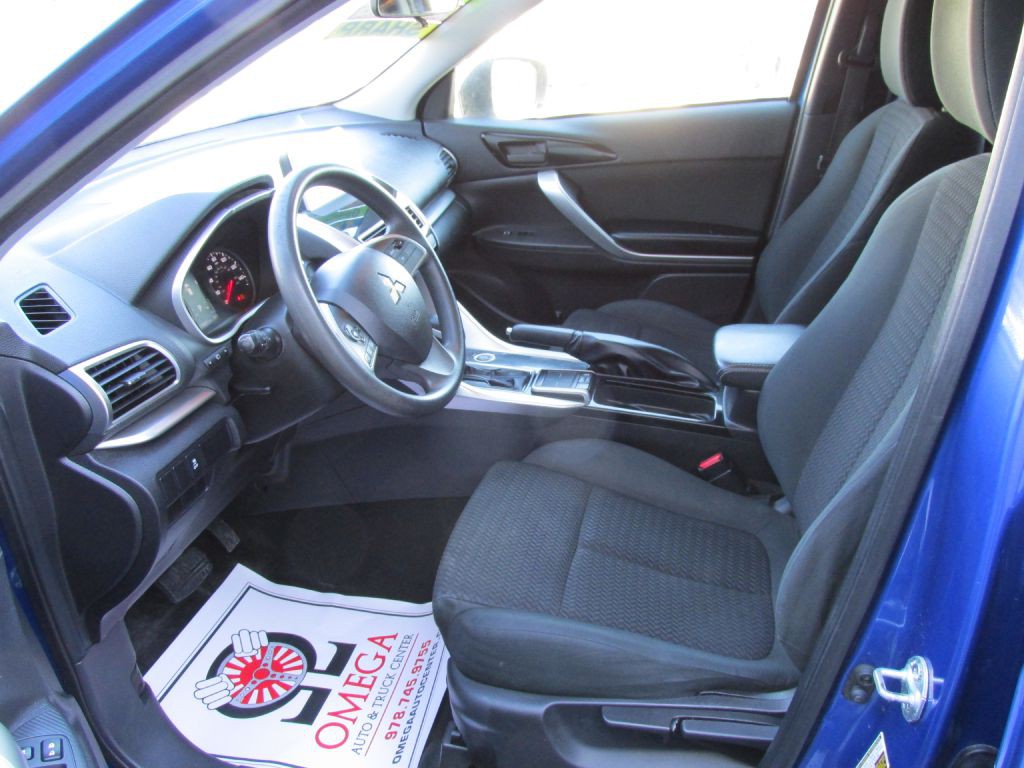 2018 Mitsubishi Eclipse Image 10