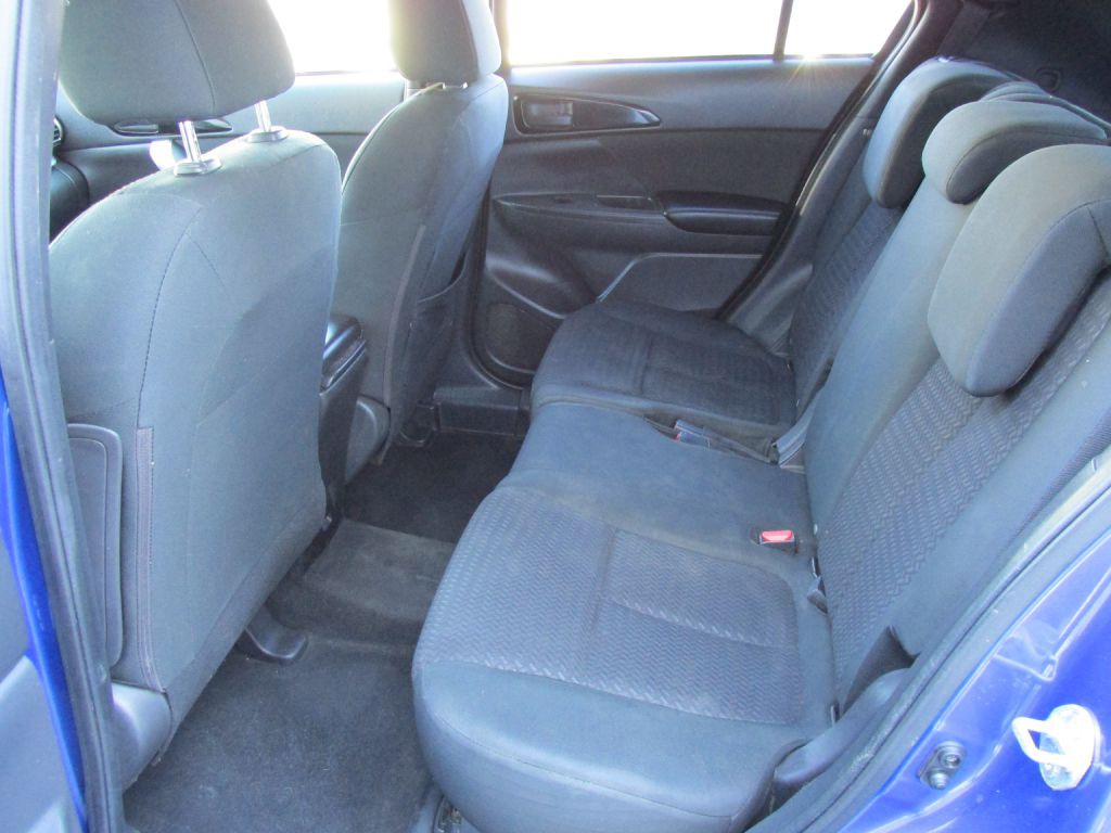 2018 Mitsubishi Eclipse Image 11