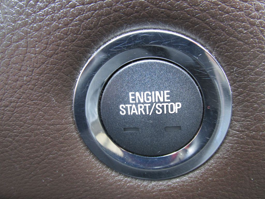 2013 Cadillac XTS Image 15