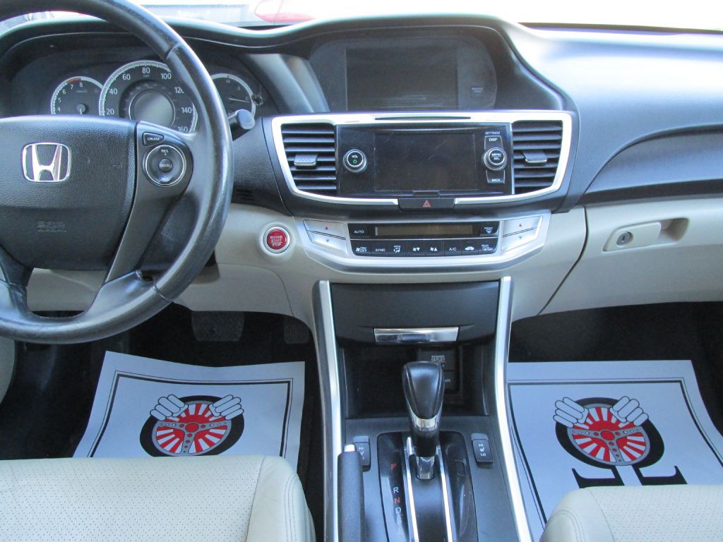 2013 Honda Accord Image 13