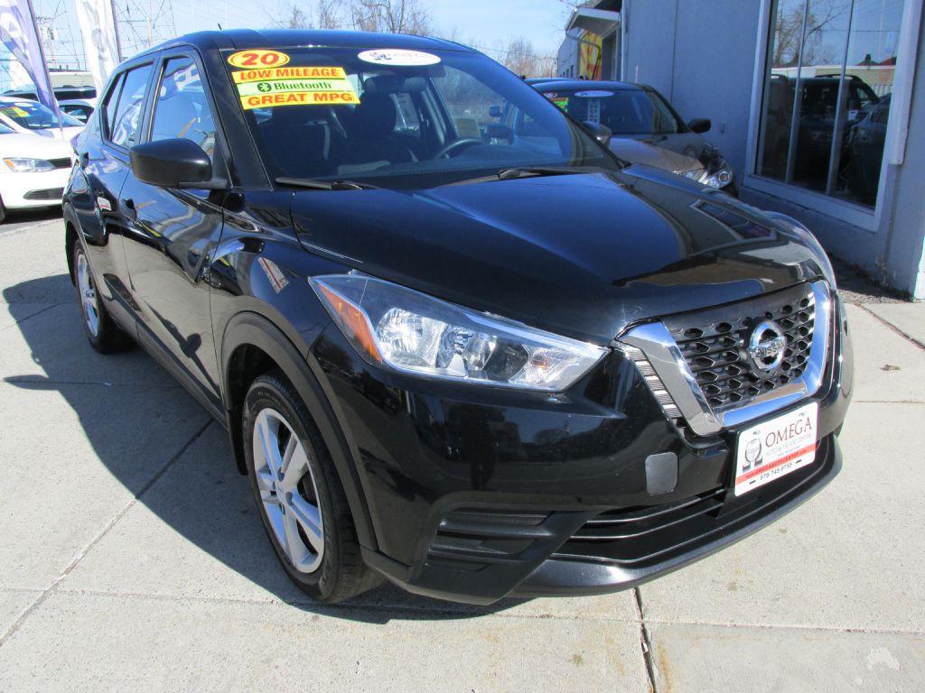 2020 Nissan Kicks Image 1