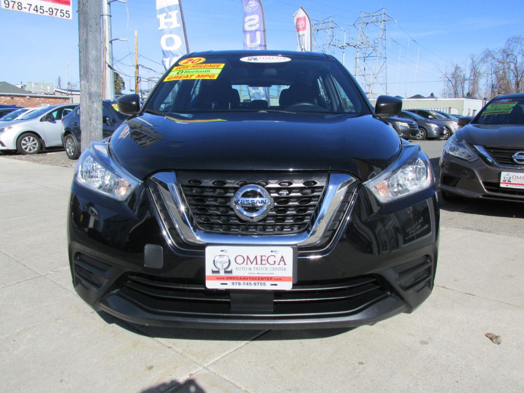 2020 Nissan Kicks Image 2