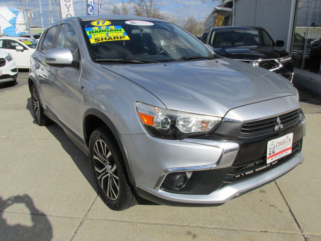 2017 Mitsubishi Outlander Image 1