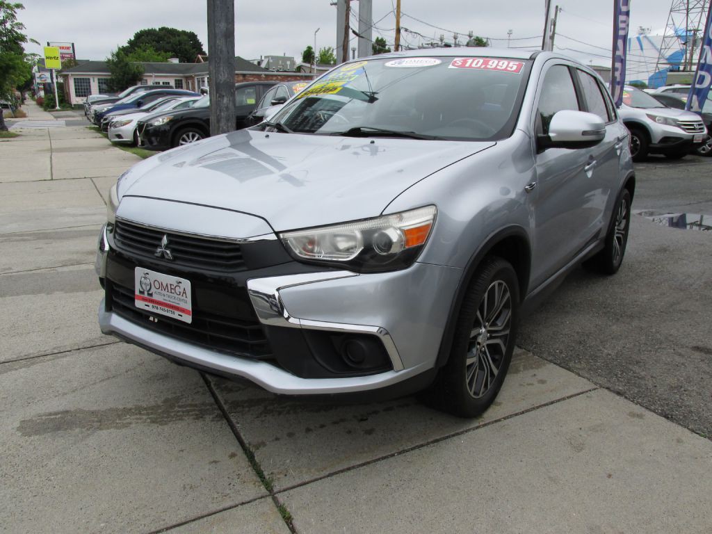 2017 Mitsubishi Outlander Image 3