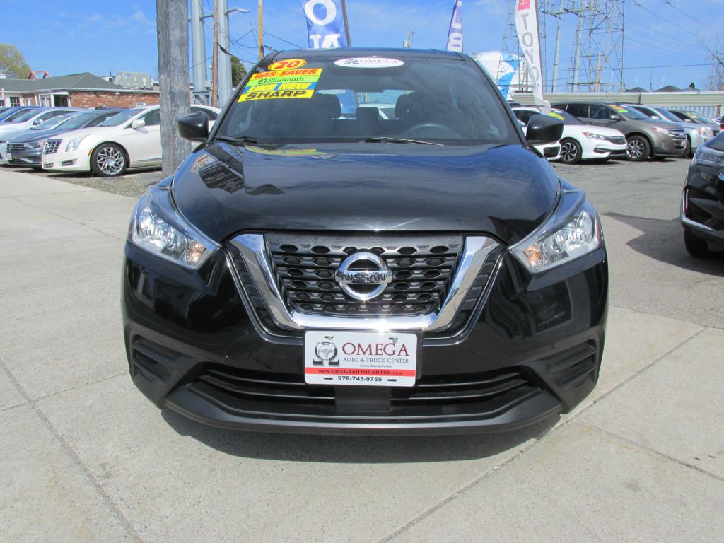 2020 Nissan Kicks Image 2