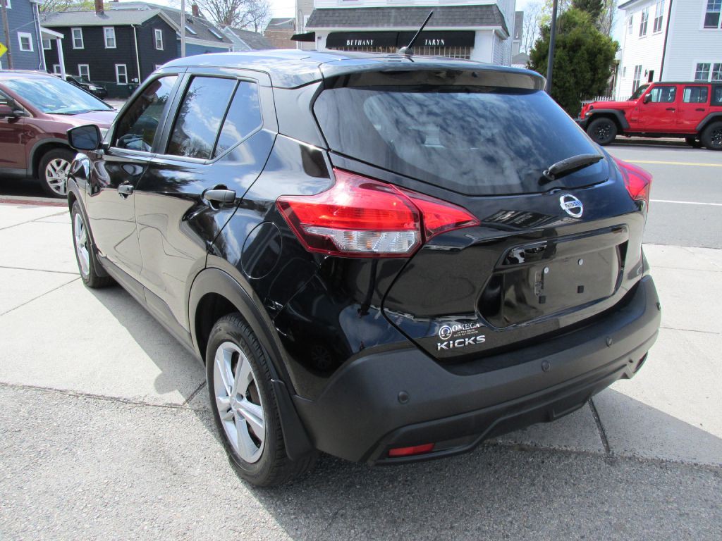 2020 Nissan Kicks Image 4