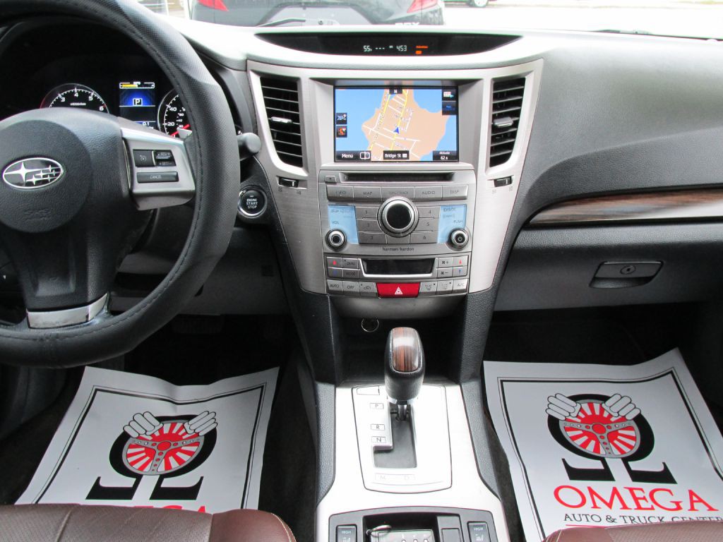 2013 Subaru Outback Image 13