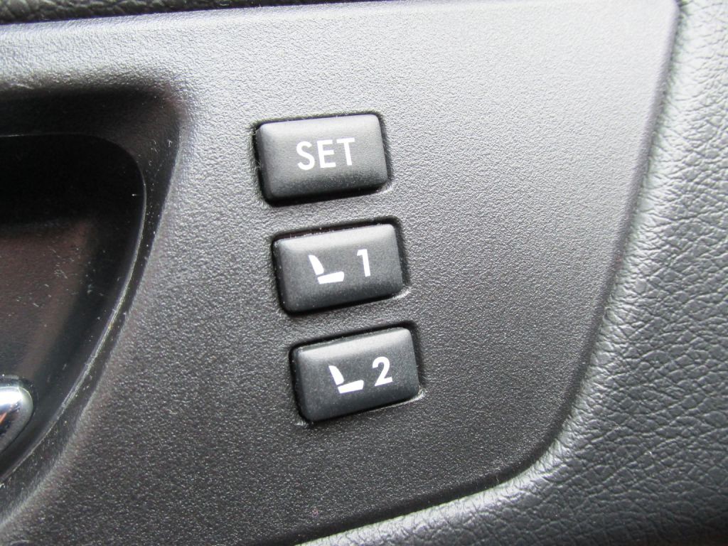 2013 Subaru Outback Image 19