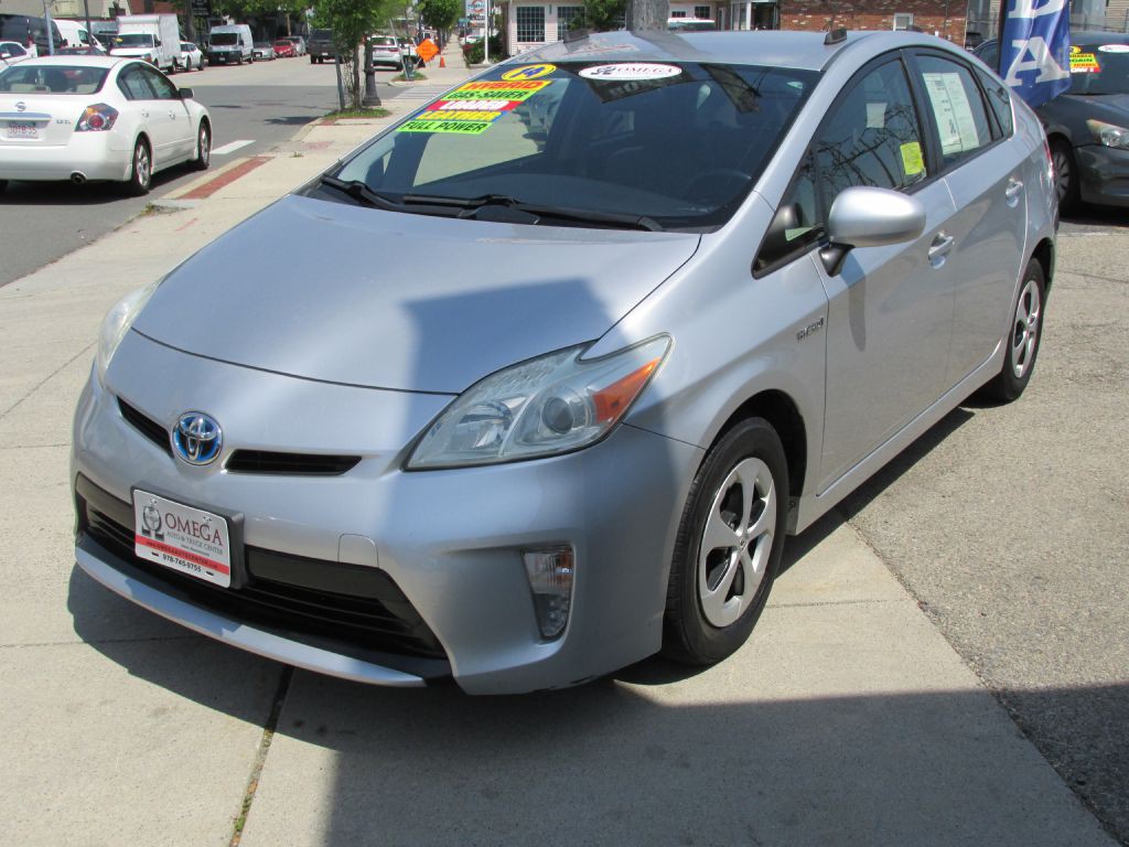 2014 Toyota Prius Image 3