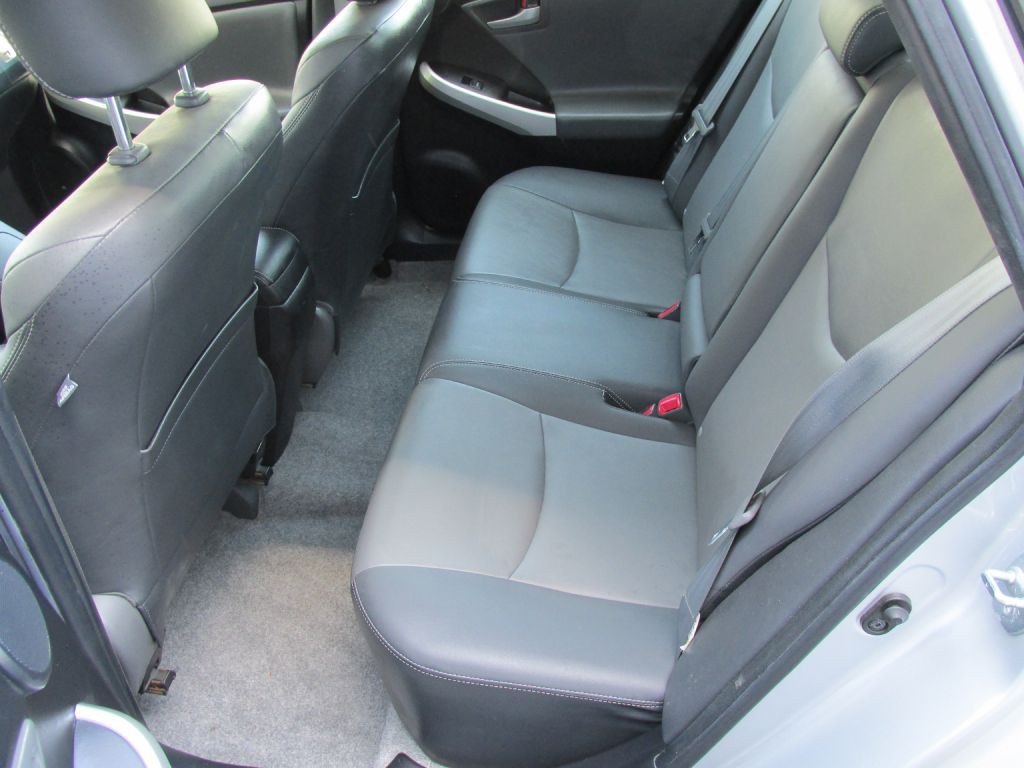 2014 Toyota Prius Image 10