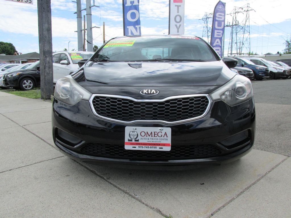 2016 Kia Forte Image 2